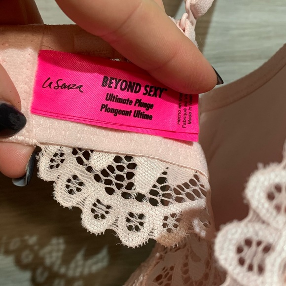 La Senza Beyond Sexy Ultimate Plunge Bra 32 DD- pink lace - Picture 3 of 6